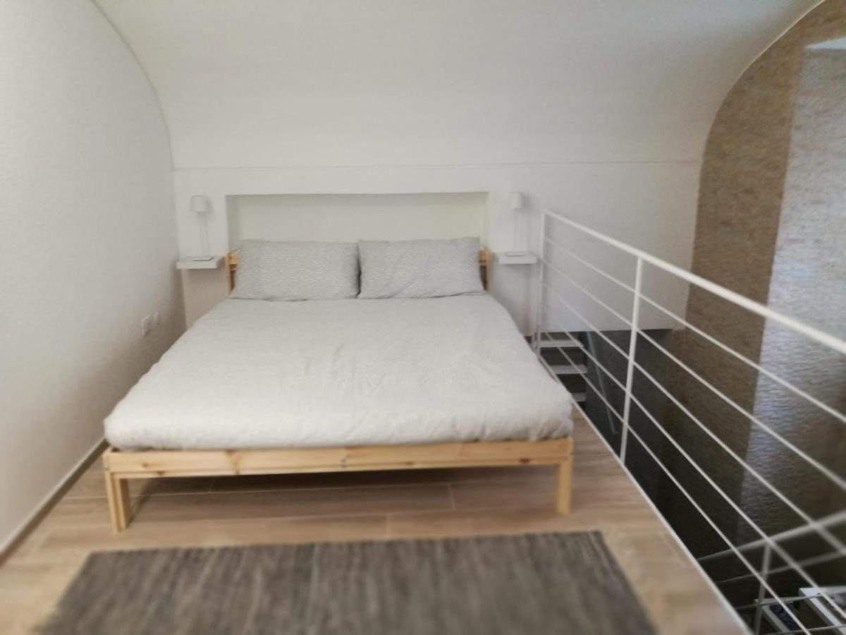 Corbhouse * Palermo
