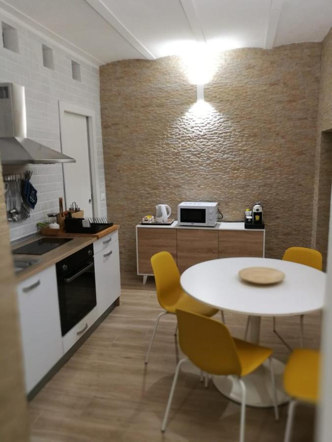 Corbhouse * Palermo